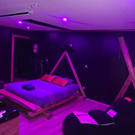 Love-Room L'Eden Du Desir Vecqueville Exterior photo